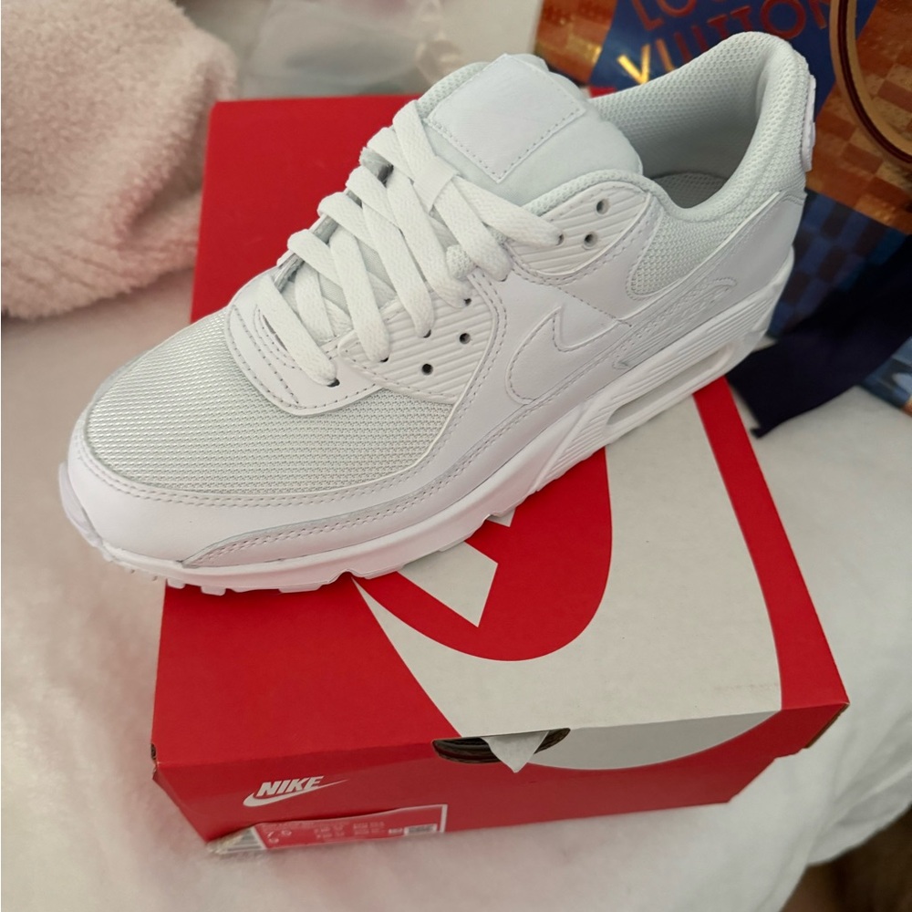 Men’s NIB Air Max 90 white/white
